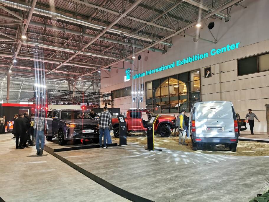 ۲۱ خودروساز بخش خصوصی در نمایشگاه اصفهان| گروه بهمن در مرکز توجه اصفهانی ها
