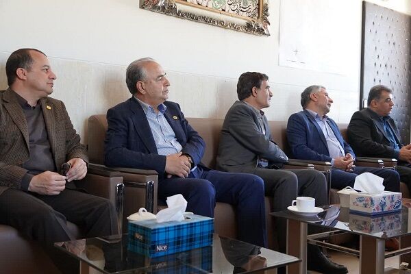 لزوم رعایت عدالت در دریافت مالیات از فعالان اقتصادی| اختلافنظرها رفع شود لزوم رعایت عدالت در دریافت مالیات از فعالان اقتصادی| اختلافنظرها رفع شود