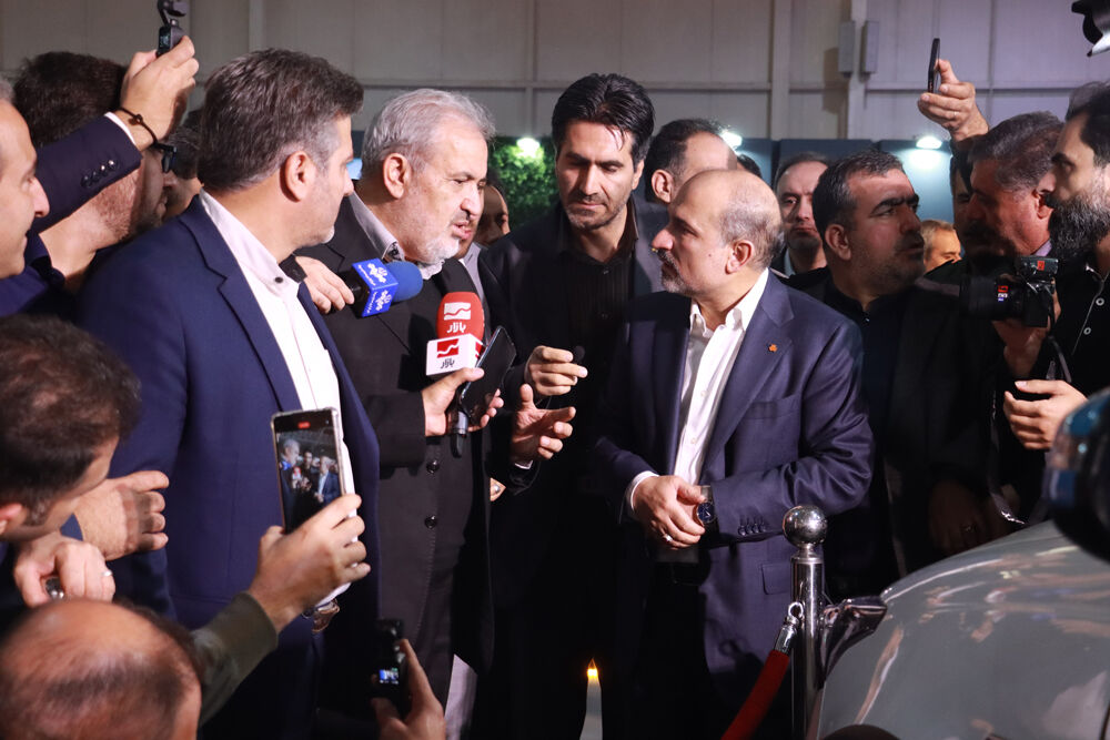 دولت به خودروهای عمومی برقی سوبسید می دهد|خودروهای گازسوز فراموش نشدند