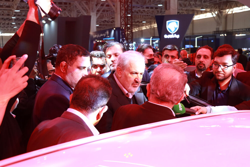 دولت به خودروهای عمومی برقی سوبسید می دهد|خودروهای گازسوز فراموش نشدند