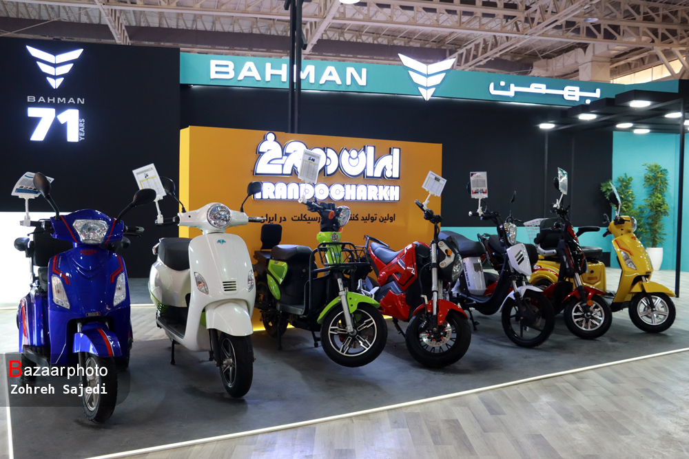 توجه وزیر و شهرداران به هونگچی| گروه بهمن با خودرو و موتورسیکلت برقی به نمایشگاه آمده بود