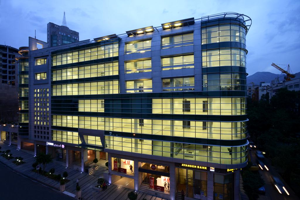 مراکز خرید نزدیک هتل اسپیناس تهران مراکز خرید نزدیک هتل اسپیناس تهران