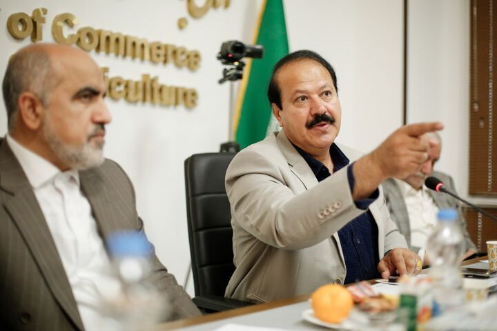 توسعه دیپلماسی سیاسی بستری برای روابط اقتصادی است توسعه دیپلماسی سیاسی بستری برای روابط اقتصادی است