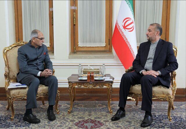 دیدار قائم مقام وزارت امور خارجه هند با امیرعبداللهیان دیدار قائم مقام وزارت امور خارجه هند با امیرعبداللهیان