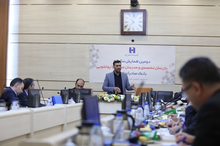 رعایت مقررات، احتراز از مشتریمداری نیست رعایت مقررات، احتراز از مشتریمداری نیست