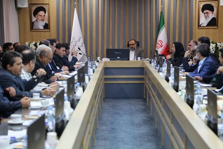 ضرورت ساخت ۴۵۰۰ مگاوات نیروگاه خورشیدی طی ۷ ماه ضرورت ساخت ۴۵۰۰ مگاوات نیروگاه خورشیدی طی ۷ ماه