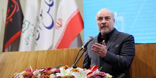 موفقیت کشور در گرو ایمان به سنتهای الهی و مردم است موفقیت کشور در گرو ایمان به سنتهای الهی و مردم است