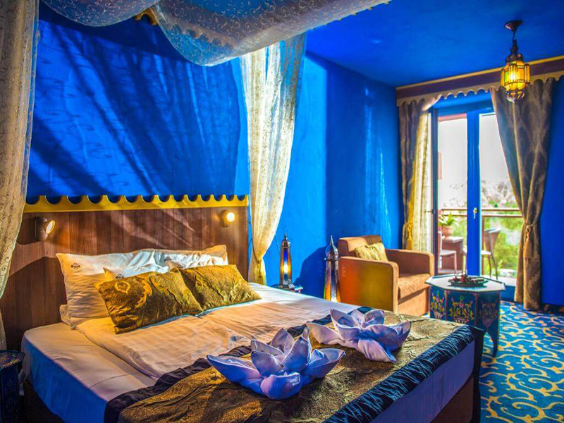 مدارک لازم برای اقامت در هتل شیراز