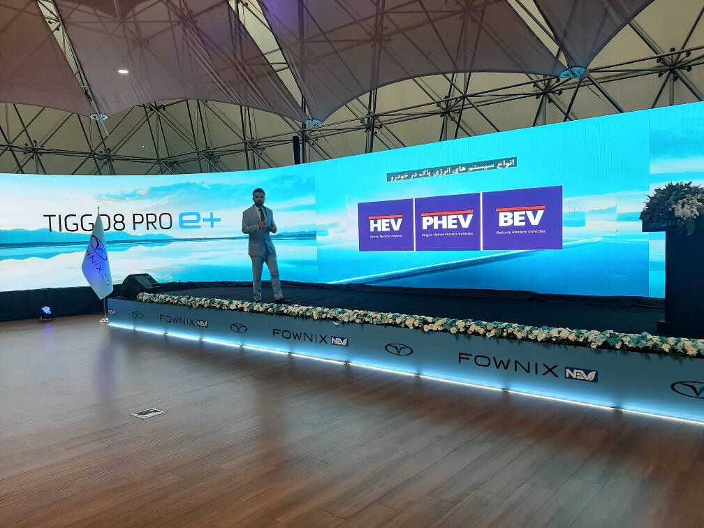 فونیکس، تیگو۸ پلاگین هیبرید را راهی بازار کرد| بازار خودروهای پاک تنوع می یابد