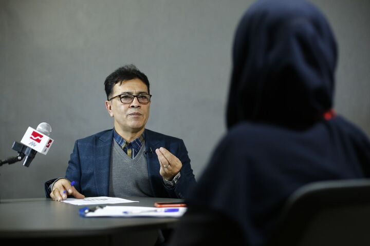 تخصیص ۵۰ کیلوگرم کود اوره مازاد بر سهمیه به پیمانکاران تکثیری بذر گندم و جو تخصیص ۵۰ کیلوگرم کود اوره مازاد بر سهمیه به پیمانکاران تکثیری بذر گندم و جو