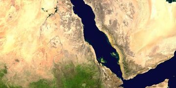 تاثیر نبرد آمریکا و یمن بر نفت دریای سرخ| ۴۰ میلیون بشکه از ذخایر نفت دماغه امیدنیک کم شد