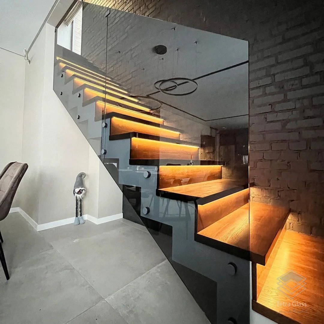 خرید نرده شیشه ای تتراگلس؛ با ضمانت کیفیت و دوام