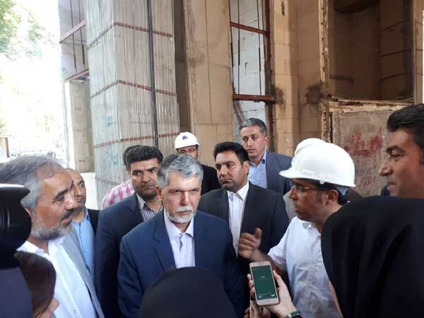 تمدید وعده ها در خصوص افتتاح مهمترین پروژه فرهنگی کردستان؛ عمر تالار مرکزی سنندج ۲۱ ساله شد