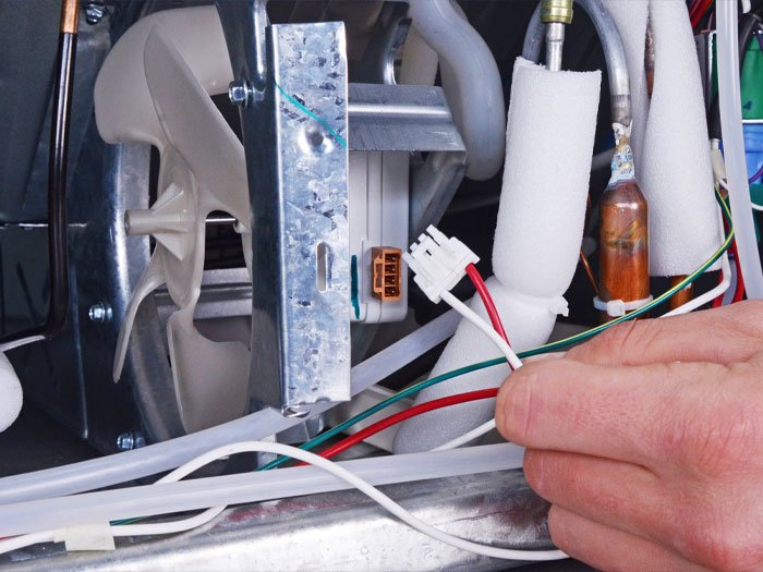 ۷ علت صدا دادن موتور یخچال