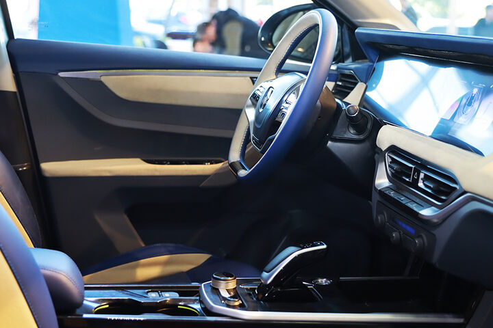 پنجمین نمایشگاه خودرو تهران