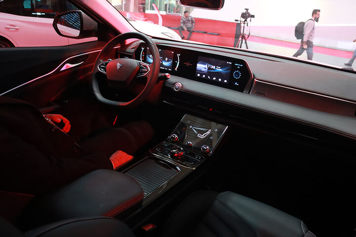 پنجمین نمایشگاه خودرو تهران