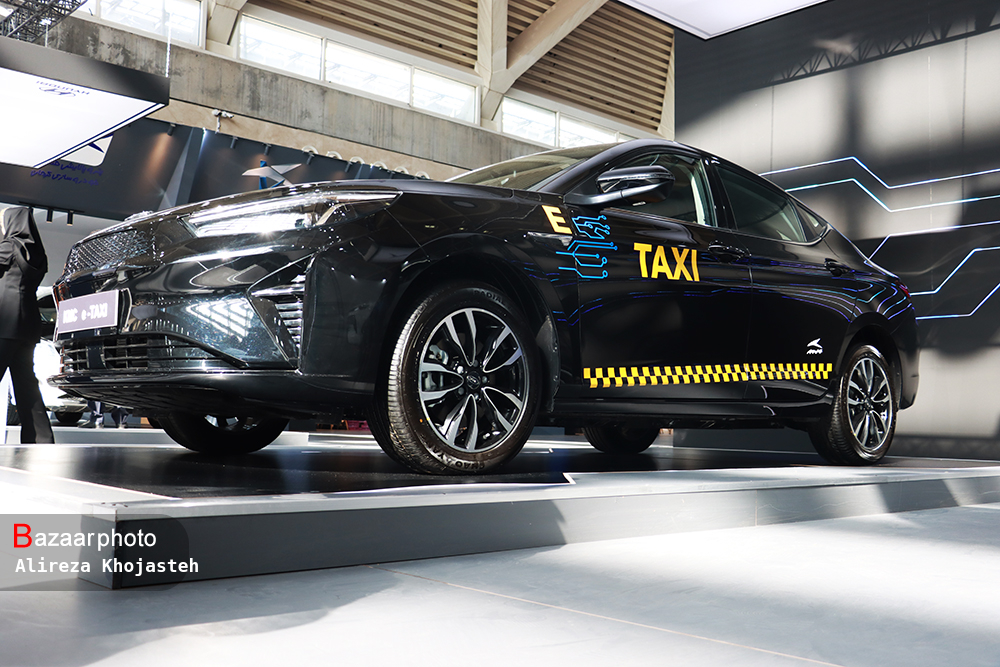 لوس گرایی ناشی از سردرگمی دستاورد نمایشگاه خودرو تهران| رقابت خودروهای وارداتی شروع شد