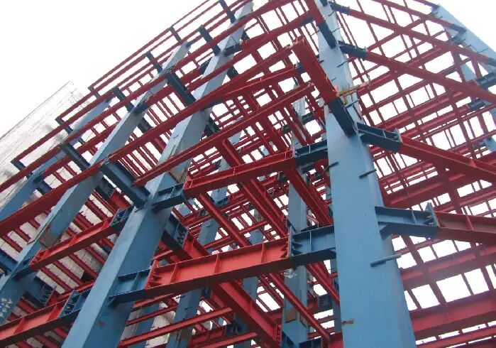 رقابت سازه های فولادی ایران با شرکت های پیشرو در جهان | خود تحریمی فرصت صادرات را می سوزاند