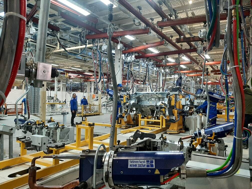 قیمت گذاری دستوری خودرو را حذف می کنیم؛ خط تولید ریرا امروز افتتاح شد