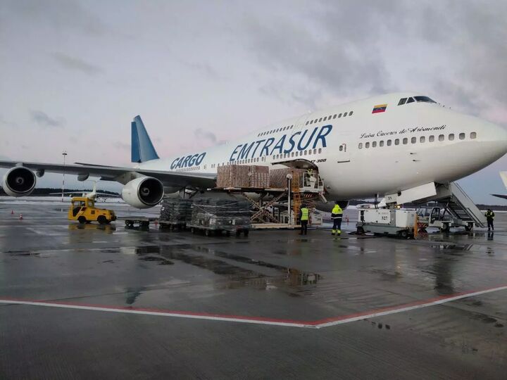 آمریکا یک هواپیمای بوئینگ ۷۴۷ ونزوئلا را مصادره کرد آمریکا یک هواپیمای بوئینگ ۷۴۷ ونزوئلا را مصادره کرد