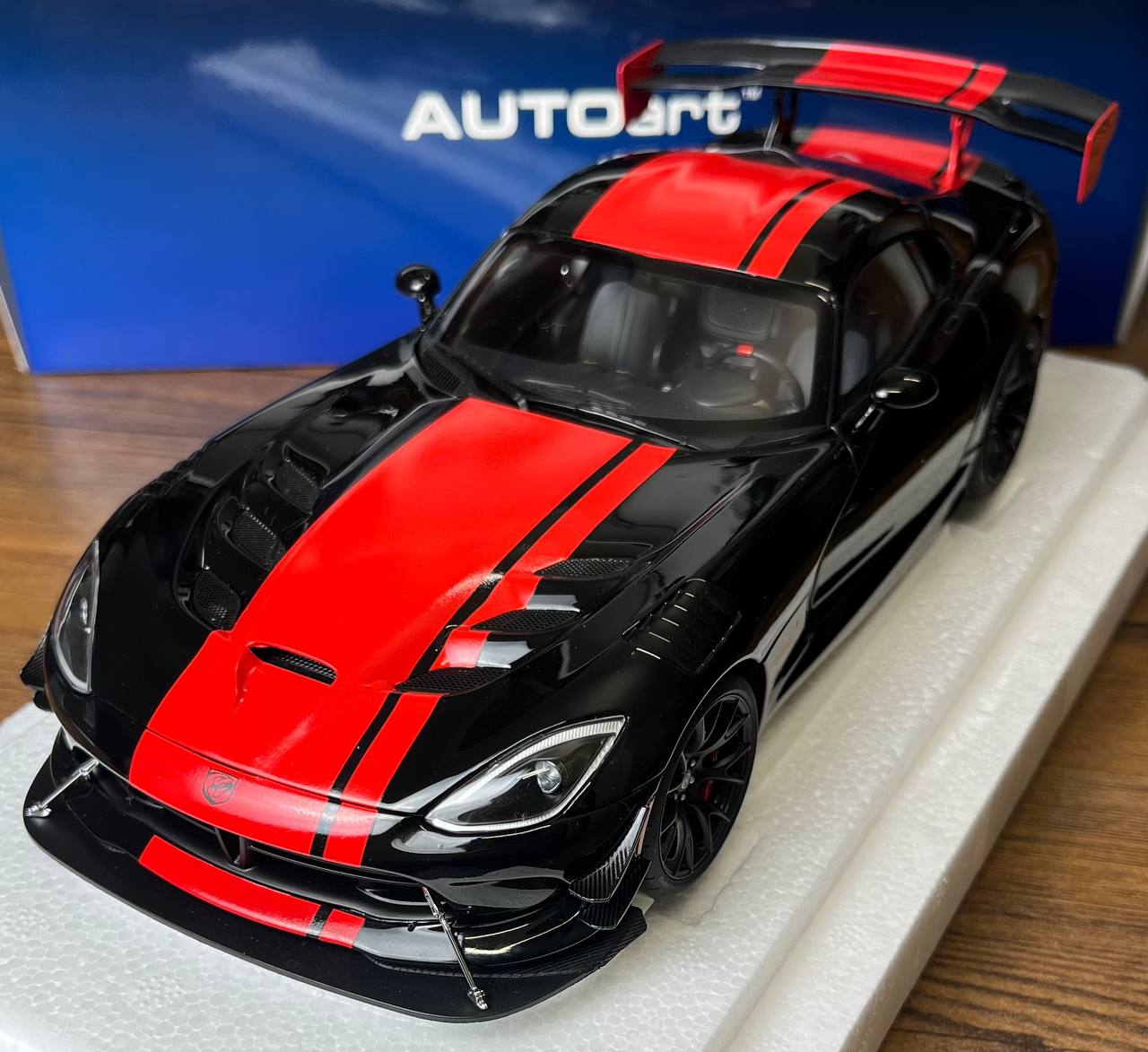 نمونه ماکت اتوآرت: ماکت ماشین دوج وایپر