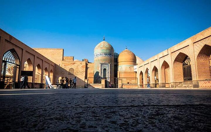 گردشی کوتاه در آرامگاه شیخ صفی الدین اردبیلی گردشی کوتاه در آرامگاه شیخ صفی الدین اردبیلی