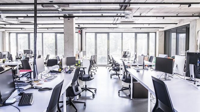 پیش بینی تعطیلی ده ها بانک در آمریکا| احتمال تجدید بحران جهانی مالی، اینبار با املاک اداری و تجاری