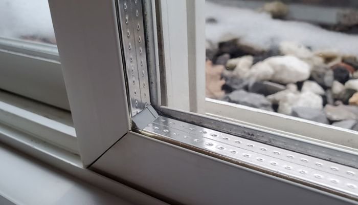 اسپیسر شیشه دوجداره چیست؟ + انواع آن