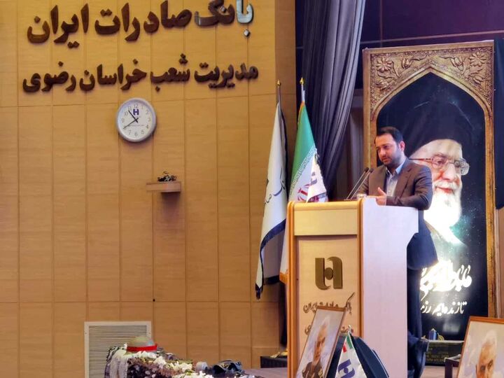 باید تمام انرژی خود را برای حل مشکلات اقتصاد کشور و معیشت مردم به کار بگیریم باید تمام انرژی خود را برای حل مشکلات اقتصاد کشور و معیشت مردم به کار بگیریم
