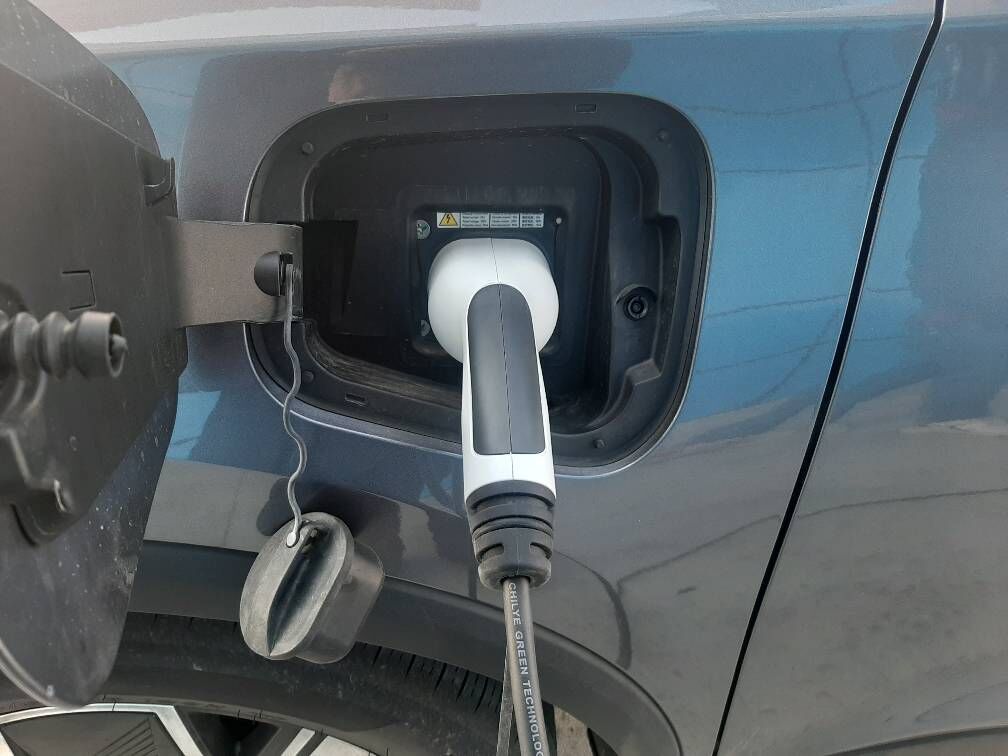 مزایا و معایب تیگو  ۷ پرو ای پلاس چیست؟ | کراس اوور هیبریدی فونیکس با مصرف بنزین ۱.۸ لیتر