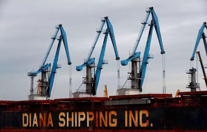 شرکت کشتیرانی دیانا عبور و مرور از کانال سوئز را متوقف کرد شرکت کشتیرانی دیانا عبور و مرور از کانال سوئز را متوقف کرد