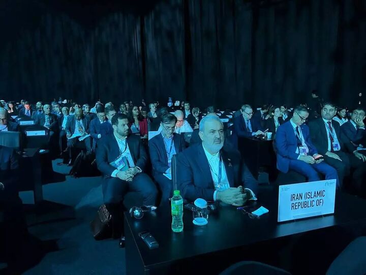 تاکید وزرای ۱۰ کشور برای گسترش روابط اقتصادی با ایران تاکید وزرای ۱۰ کشور برای گسترش روابط اقتصادی با ایران