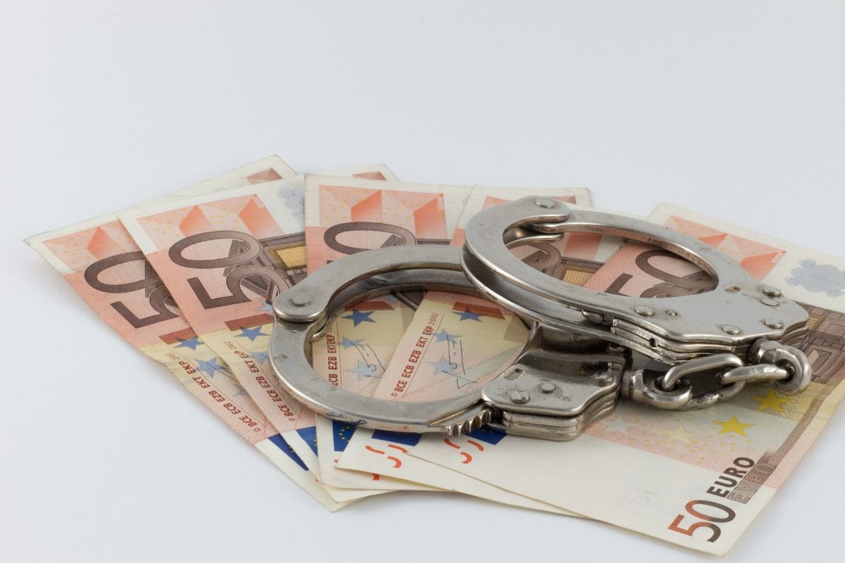 ارکان جرم اخلال در نظام اقتصادی!