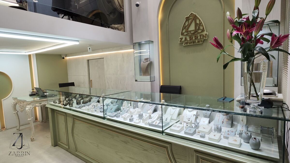 خرید سکه در مشهد از بهترین طلا فروشی مشهد جواهری زرین