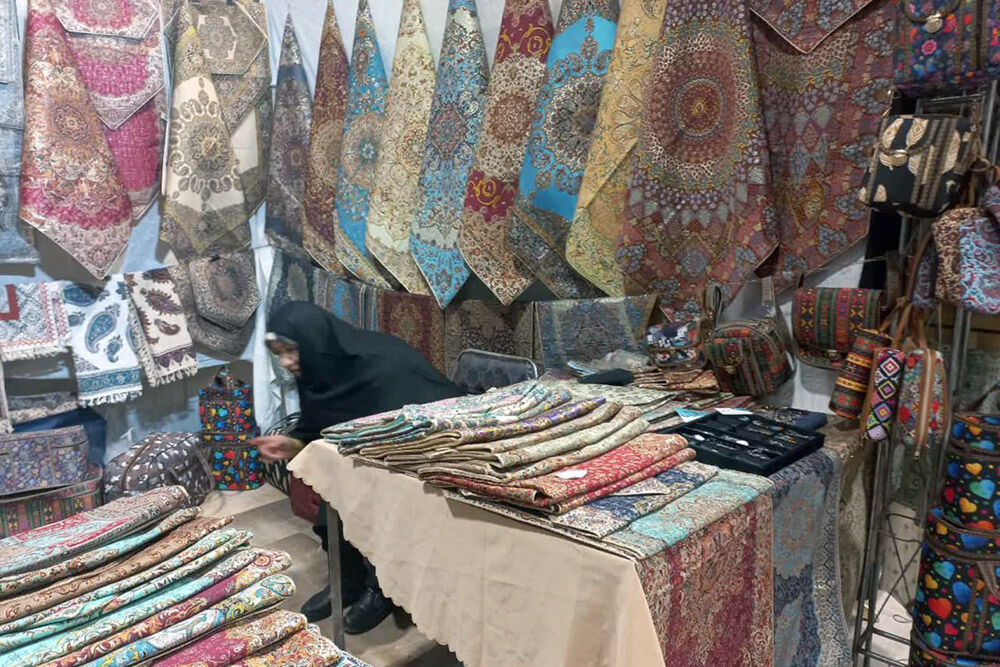 زنانی کارآفرین قم چشم انتظار بازارچههای دائمی| «شمیم» طرحی برای اشتغال و توانایی