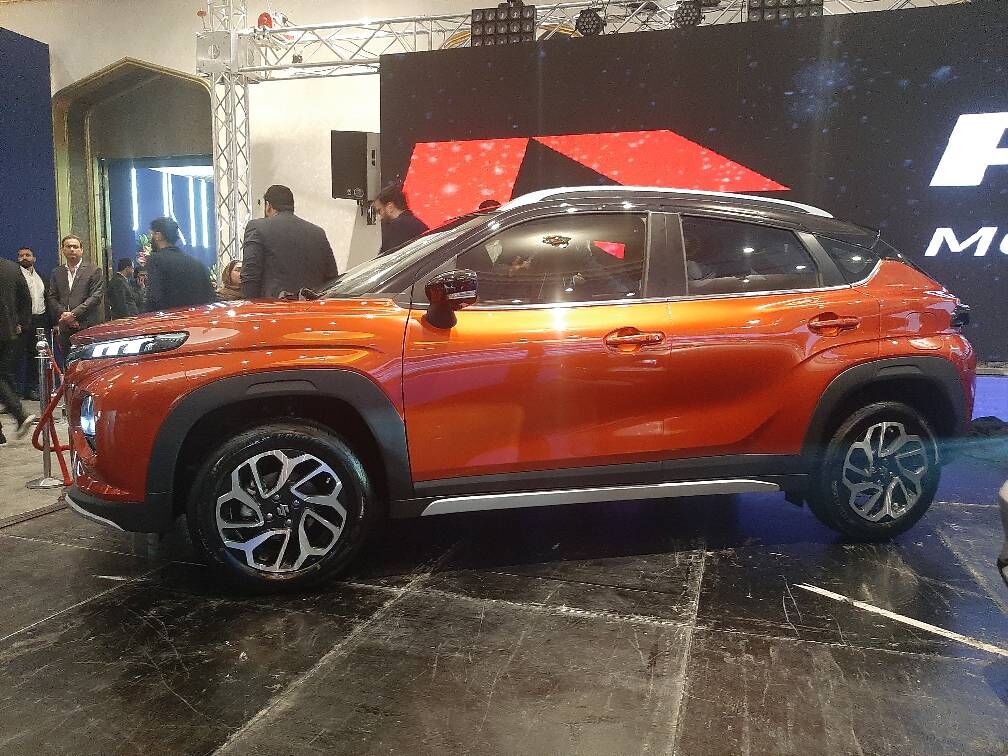 ۴ محصول جدید سوزوکی به بازار کشور معرفی شد| رقابت کراس اوورها و آفرودی ها سخت می شود