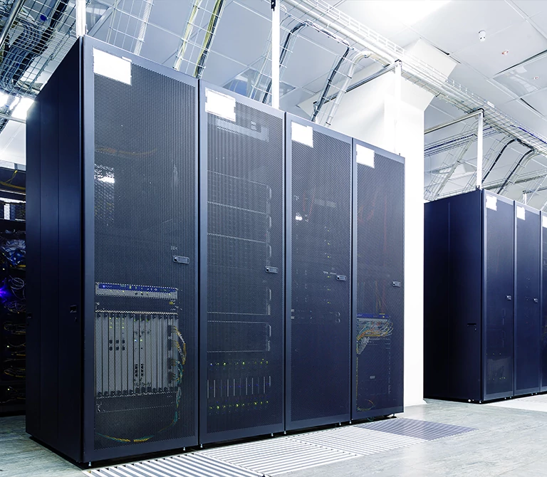 ویژگی های بهترین شرکت فروش یو پی اس کدام است؟