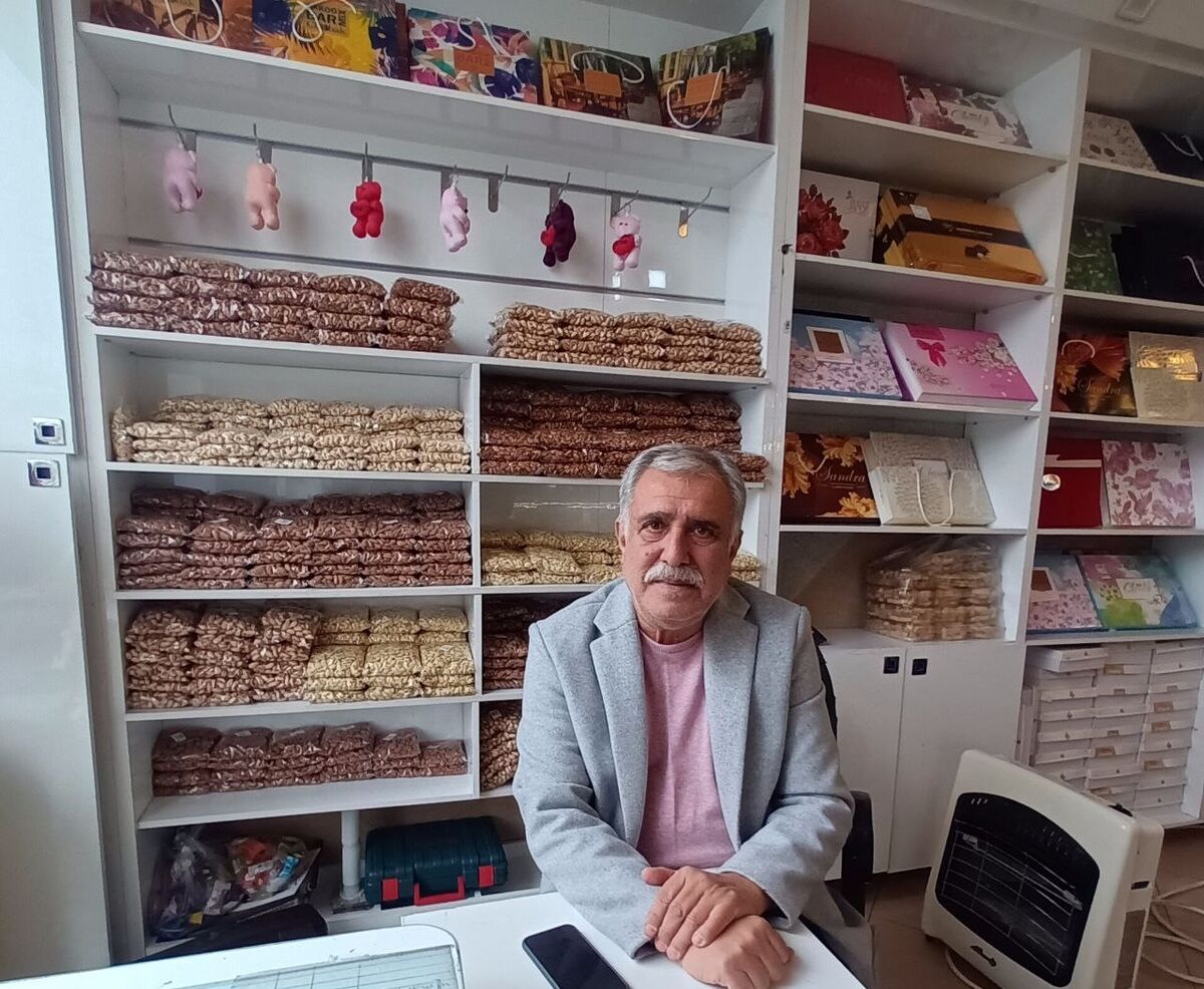 اعلام دیر هنگام نرخ ها، چالش اساسی قنادان| «کاهش قدرت خرید» کام فروشندگان را تلخ کرد