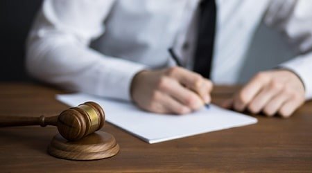 نکات مهم در جستجو و انتخاب وکیل خوب در مشهد