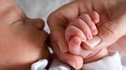 والدین برای دریافت سهام نوزادان متولد ۱۴۰۱ خود چه اقدامی انجام دهند؟