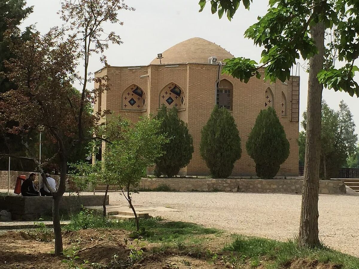 ستارگان دنیای عرفان و مذهب پذیرای گردشگران | استان سمنان «مقصد» است نه «معبر»