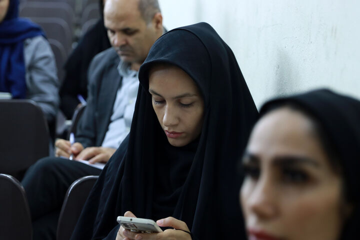 نشست خبری تره بار