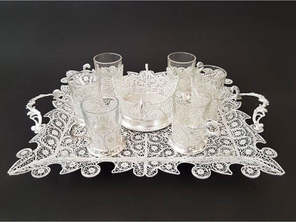 ملیله سازی هنر صنعتی با قدمت بیش از ۱۰۰ سال در زنجان| صنایع دستی نمادی از مشارکت مردم در تولید