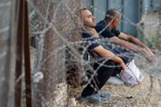 وزیر رژیم صهیونیستی خواستار لغو ممنوعیت ورود کارگران فلسطینی شد