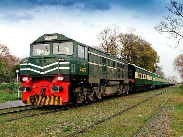 قطار پرسرعت تهران و زنجان راه اندازی میشود قطار پرسرعت تهران و زنجان راه اندازی میشود
