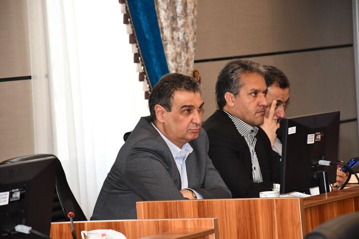 حضور غیر بومی ها پروژه های مسکن را متوقف می کند| اعتبار محلی برای سازندگان بومی مهم تر است حضور غیر بومی ها پروژه های مسکن را متوقف می کند| اعتبار محلی برای سازندگان بومی مهم تر است