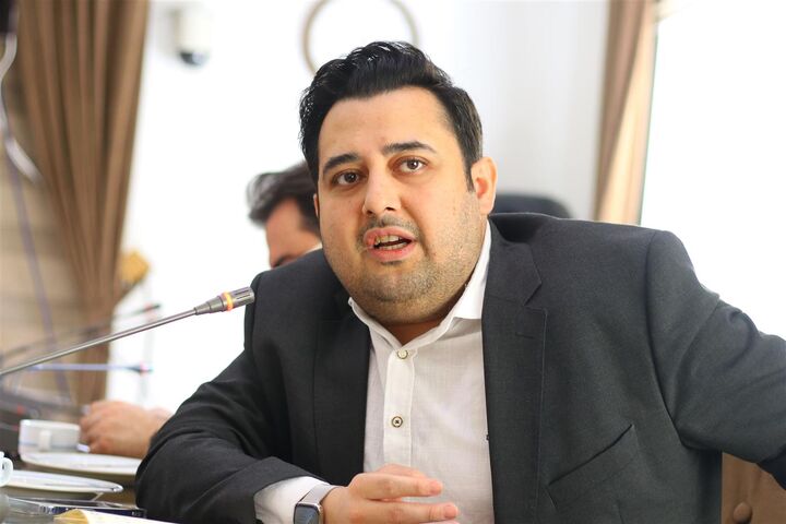 تصمیمگیری برای قوانین و بخشنامهها پشت درهای بسته!