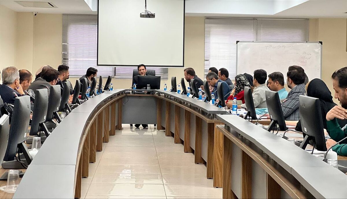 گروه جهش تولید بر مشلات مالیاتی تولید متمرکز شد