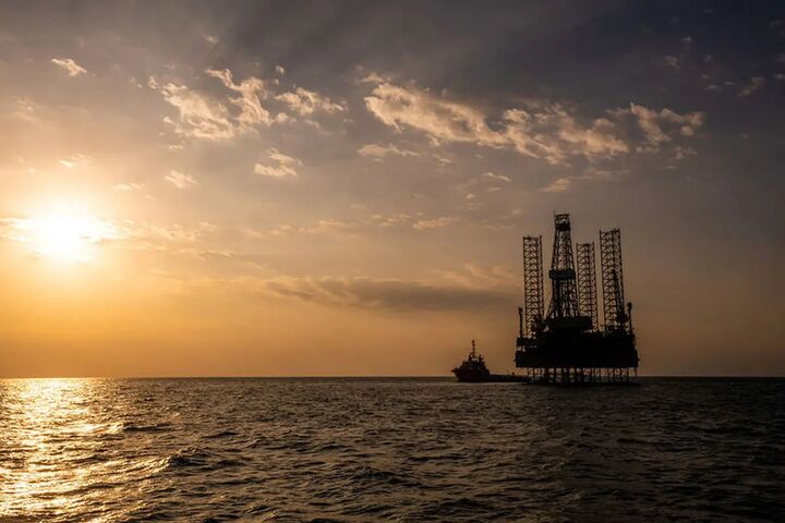 مشعل هفتمین چاه میدان گازی کیش روشن شد مشعل هفتمین چاه میدان گازی کیش روشن شد