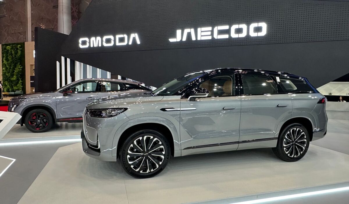 وزارت صمت پاسخگو تعامل چری و ماموت نیست| تحول صنعت خودرو معطوف خودروسازان یا واردات؟